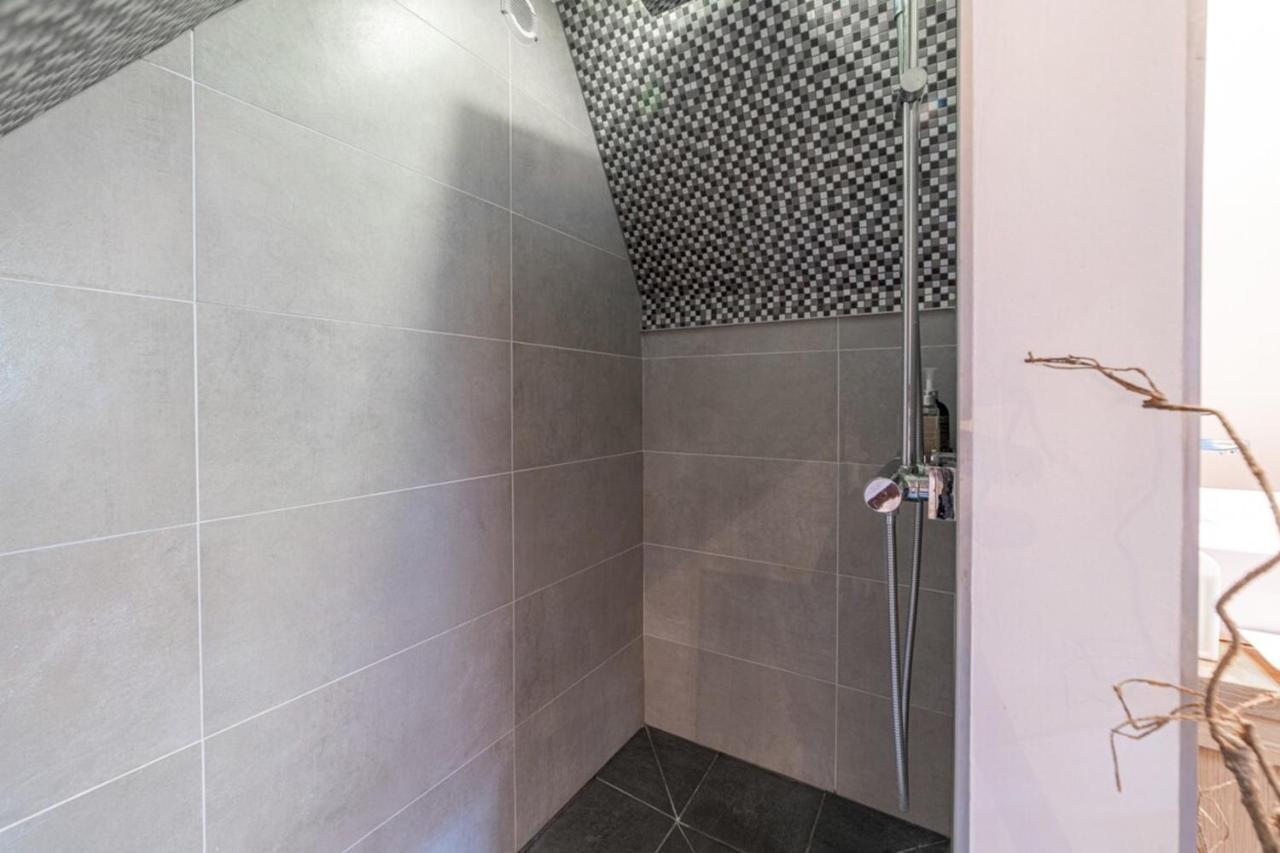 Апартаменти Escale Annecienne Furnished Flat Аннесі Екстер'єр фото